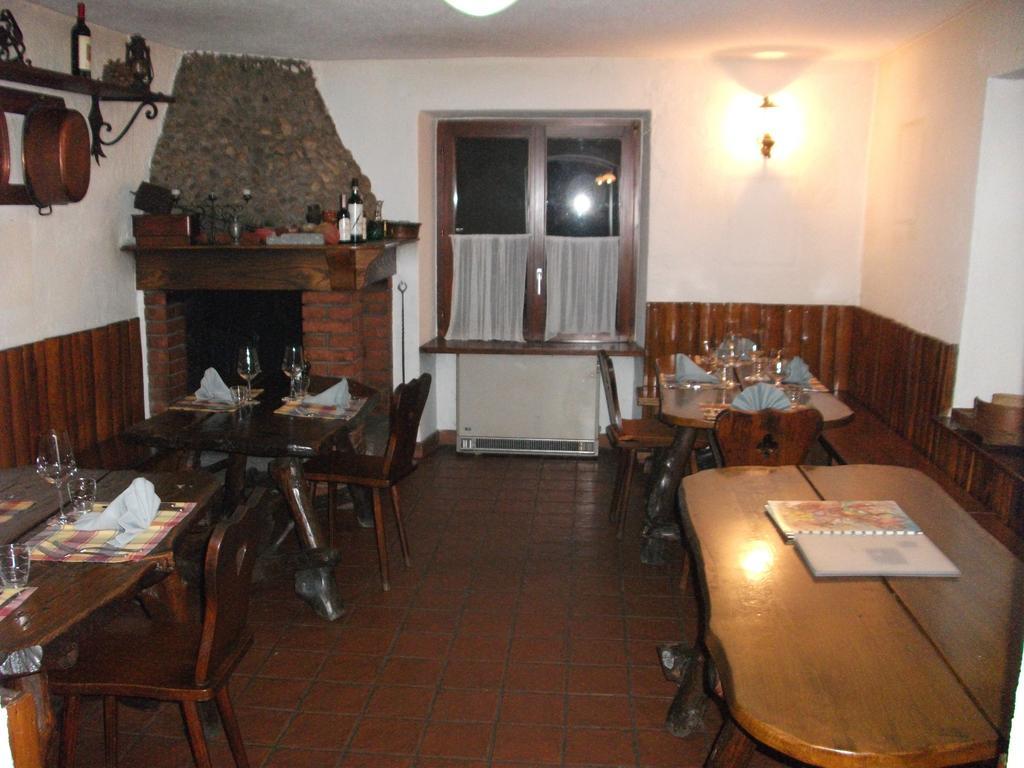 Bed and Breakfast Grotto Pergola Giornico Exterior foto